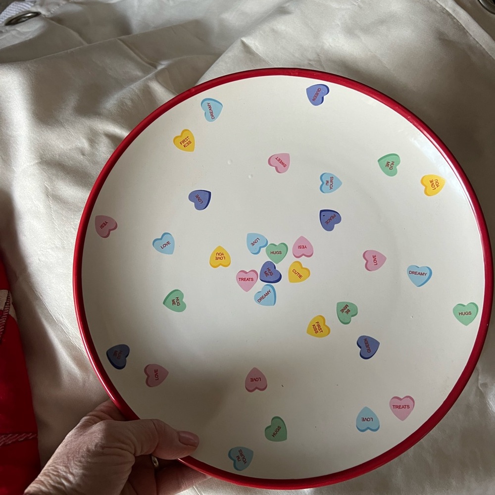 Beautiful Valentine's Day candy heart plate